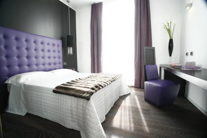 Hotel In - Lounge Room Cazzago  Exterior photo