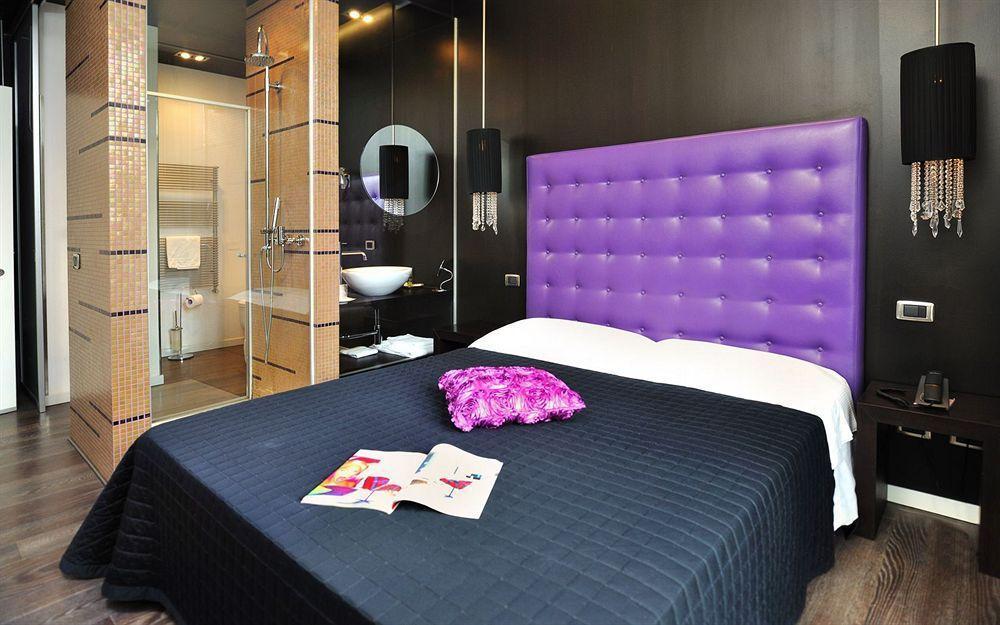 Hotel In - Lounge Room Cazzago  Exterior photo