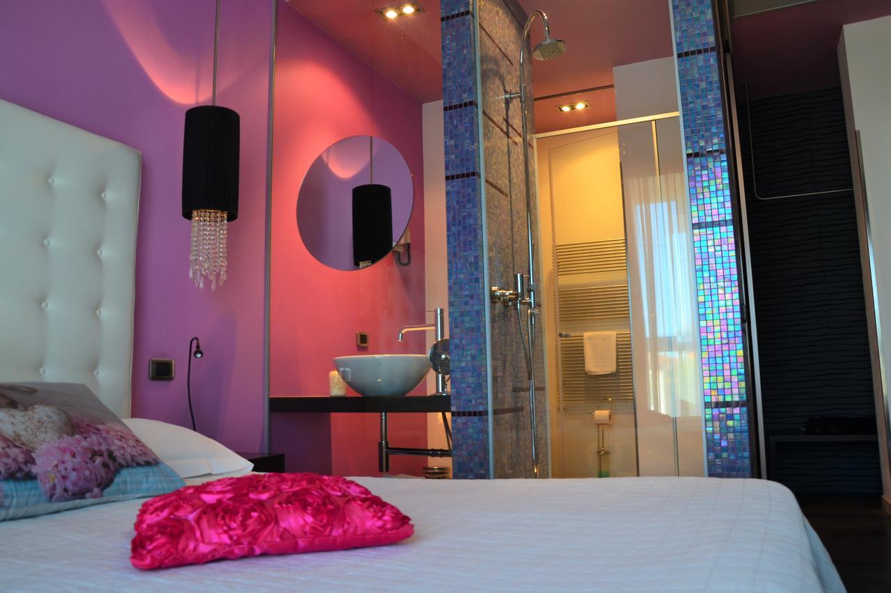 Hotel In - Lounge Room Cazzago  Exterior photo
